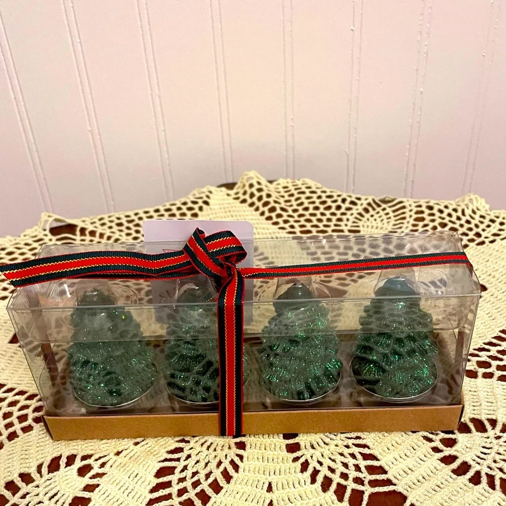 Sleigh Hill Christmas‎ Tree 🎄 4 Tealignt Candles